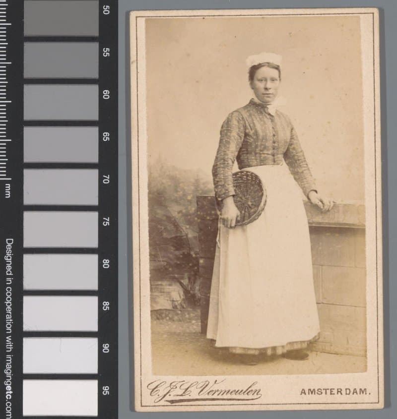 Carte-de-visite-portretten van dienstboden