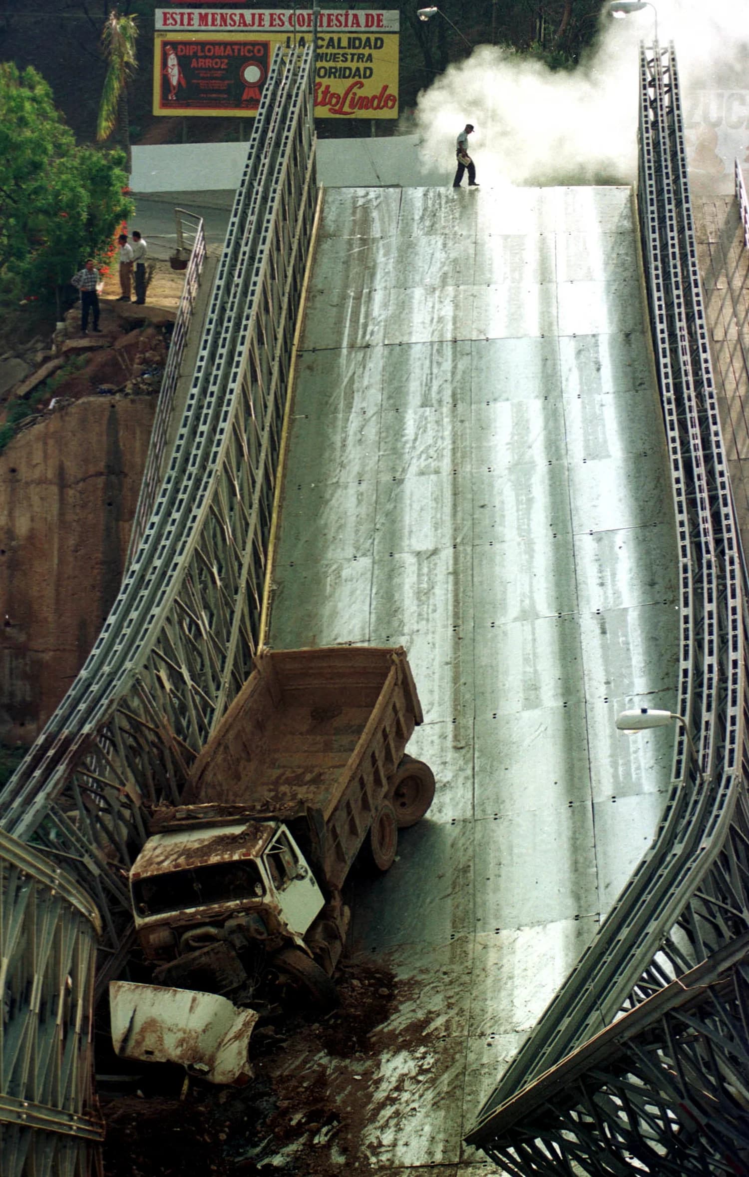 Hnd Fallen Bridge